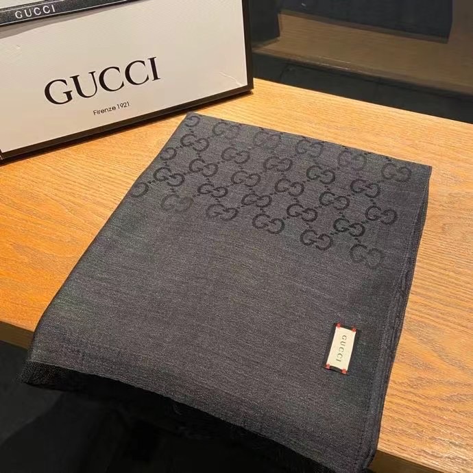 Gucci scarf Wool&Cashmere 33664-2