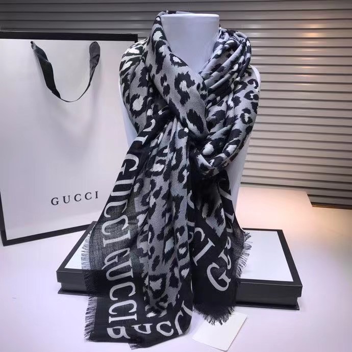 Gucci scarf Wool&Cashmere 33668-2