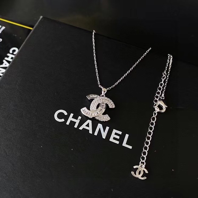 Chanel Necklace CE6999