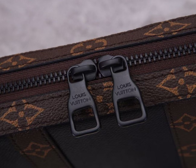 Louis Vuitton TRUNK WEARABLE WALLET M30697