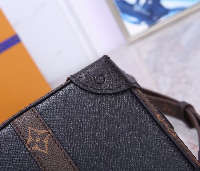 Louis Vuitton TRUNK WEARABLE WALLET M30697