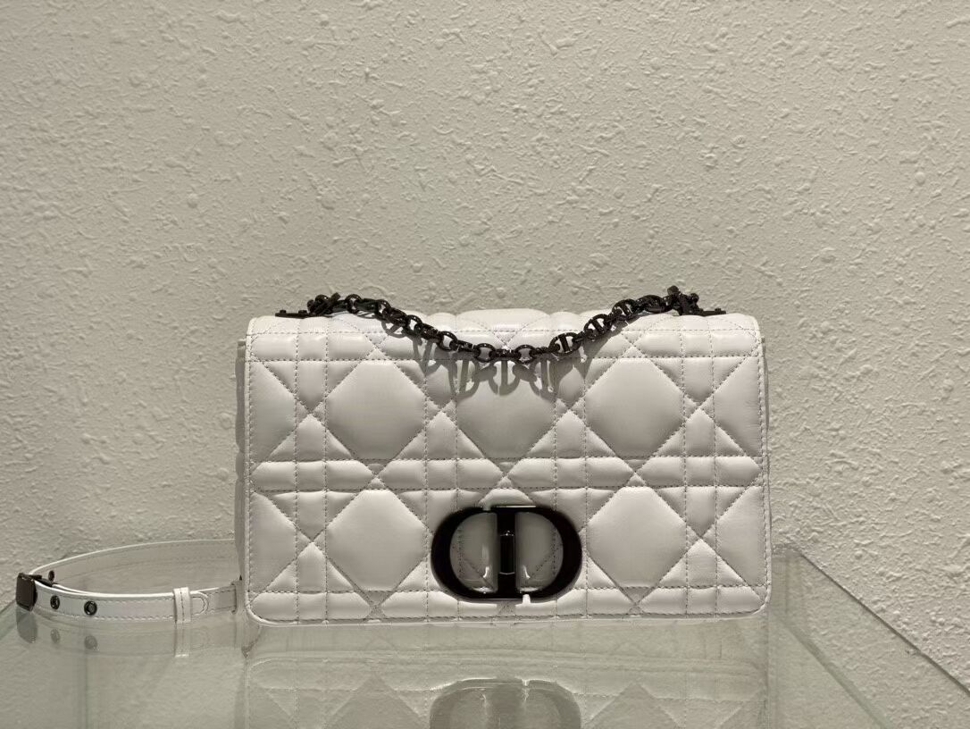 LARGE DIOR CARO BAG Gradient Cannage Lambskin M9243E white