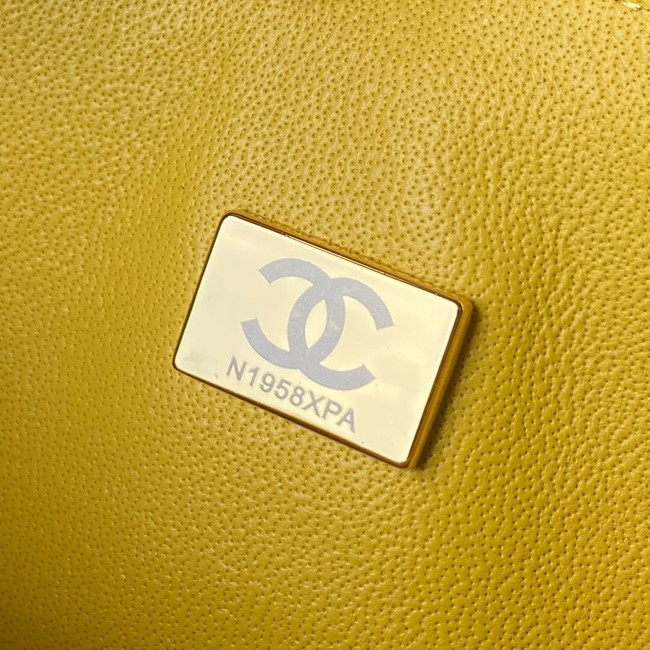 Chanel Flap Shoulder Bag Grained Calfskin A01112 gold-Tone Metal yellow