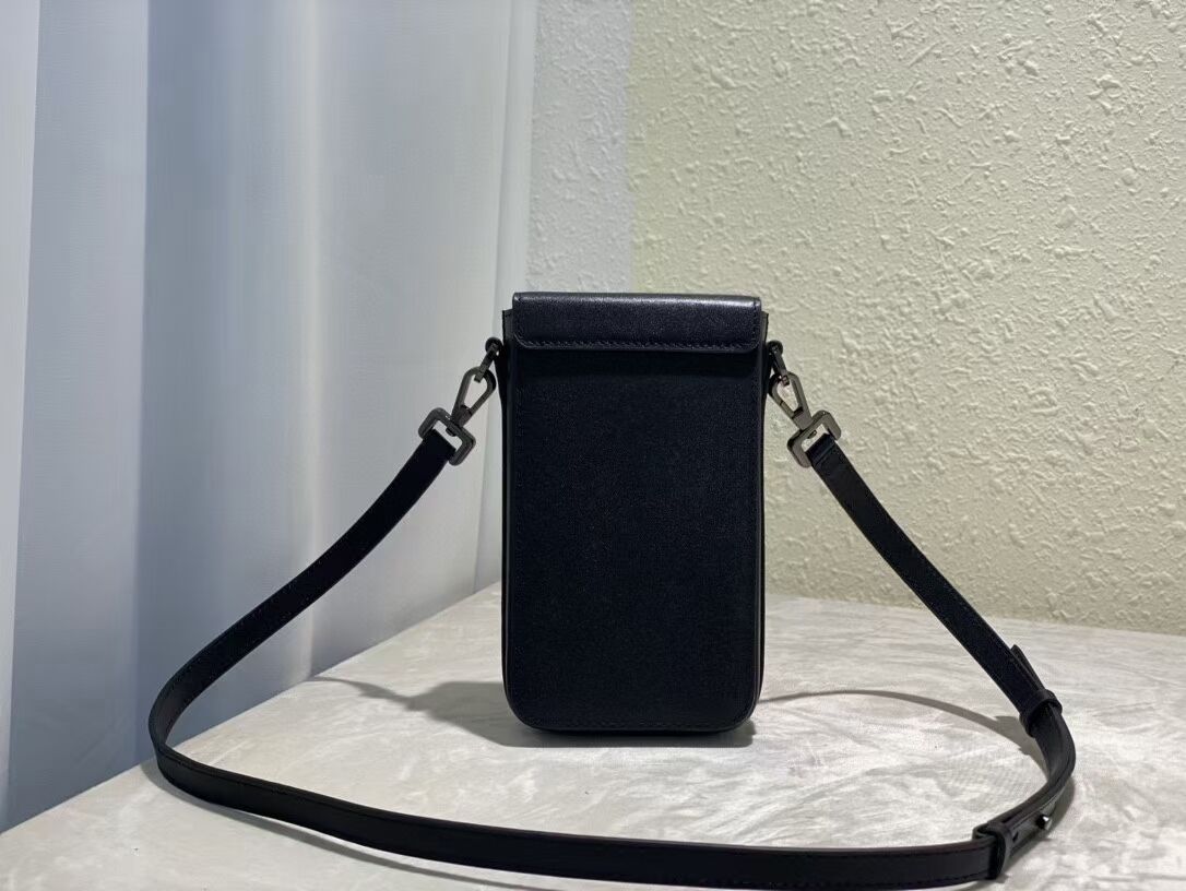 DIOR MINI BOBBY BAGBlack cowhide C0977A