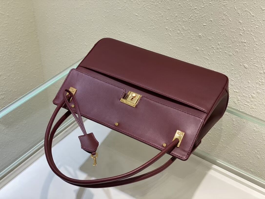 MEDIUM DIOR Shoulder Bag Calfskin C0701 Wine