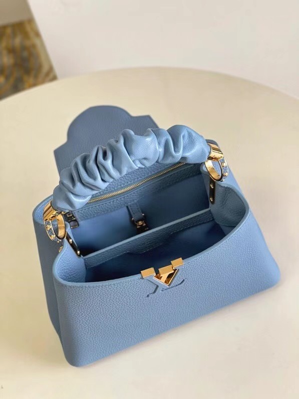 Louis Vuitton CAPUCINES BB M58726 Dusk Blue