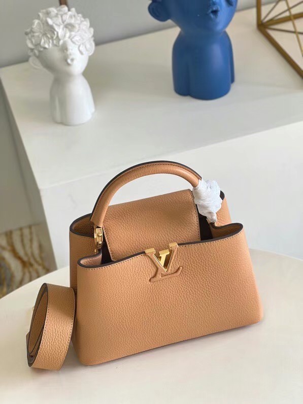 Louis Vuitton CAPUCINES BB M59226 apricot