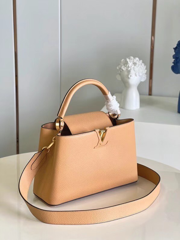 Louis vuitton CAPUCINES MM M59227 apricot