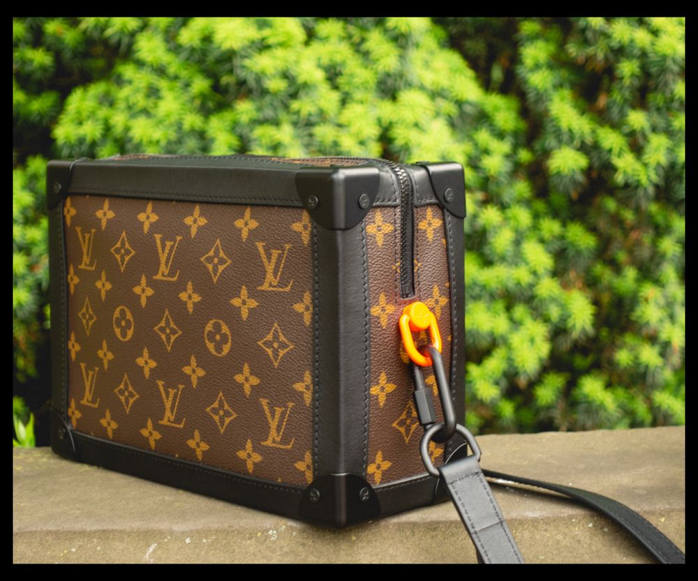 Louis Vuitton Monogram Canvas PETITE MALLE M20233 black