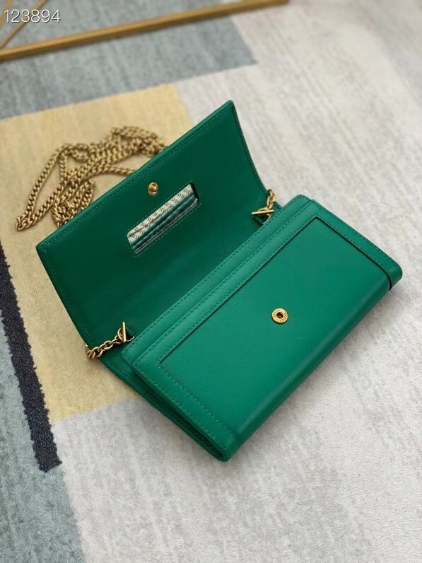 Gucci Diana chain wallet with bamboo 658243 green