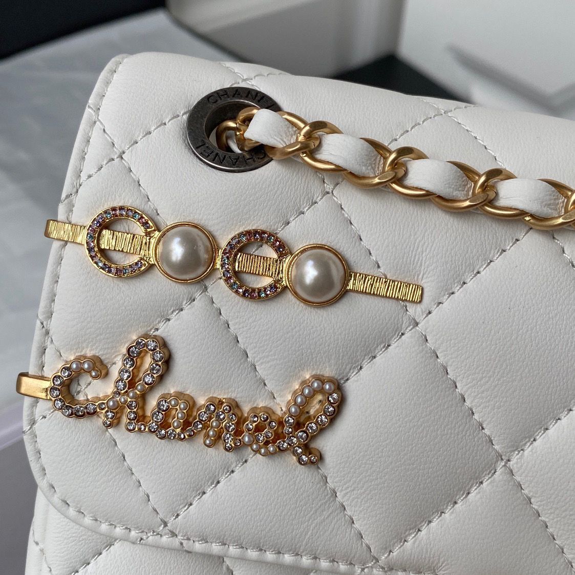 Chanel Original Leather Pearl Hairpin Badge Bag AS2979 White