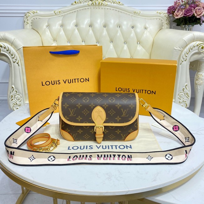 Louis Vuitton Monogram Canvas M45985