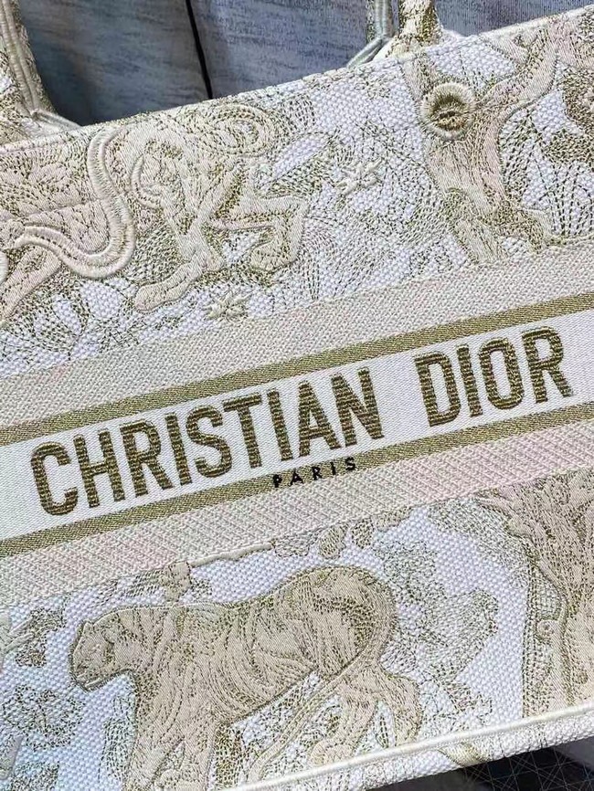 SMALL DIOR BOOK TOTE Embroidery C1287-8 cream