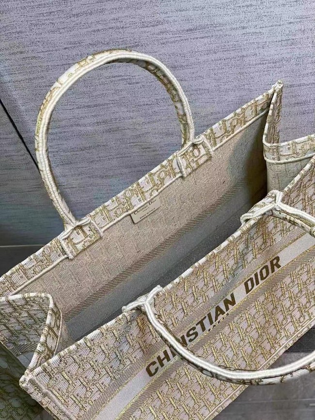 DIOR BOOK TOTE Embroidery C1286-9 cream