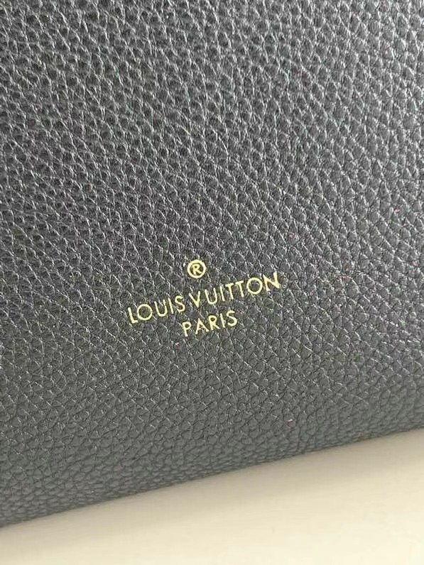 Louis Vuitton ON MY SIDE MM M58908 Black