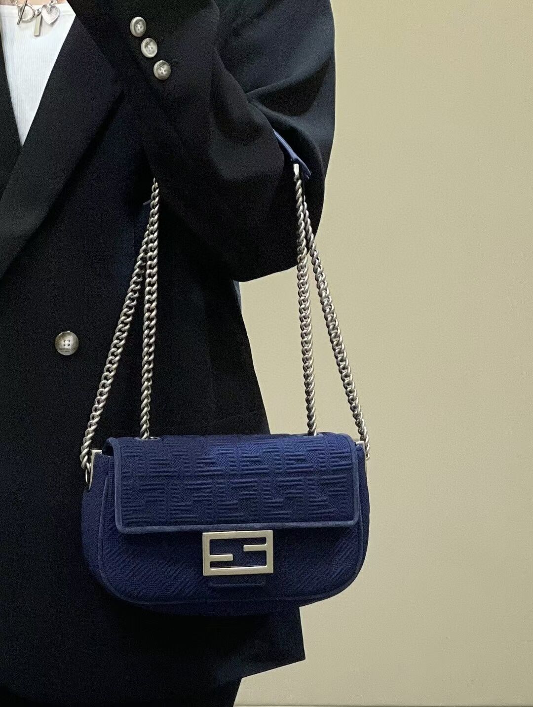 FENDI MIDI BAGUETTE CHAIN FF fabric bag 8BR793 dark blue