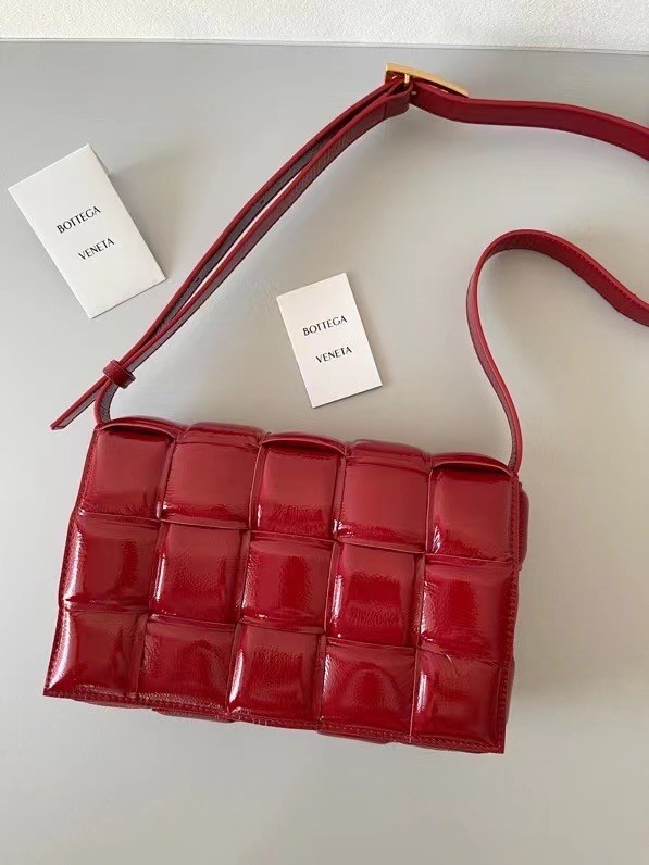 Bottega Veneta PADDED CASSETTE 591970 CHILI