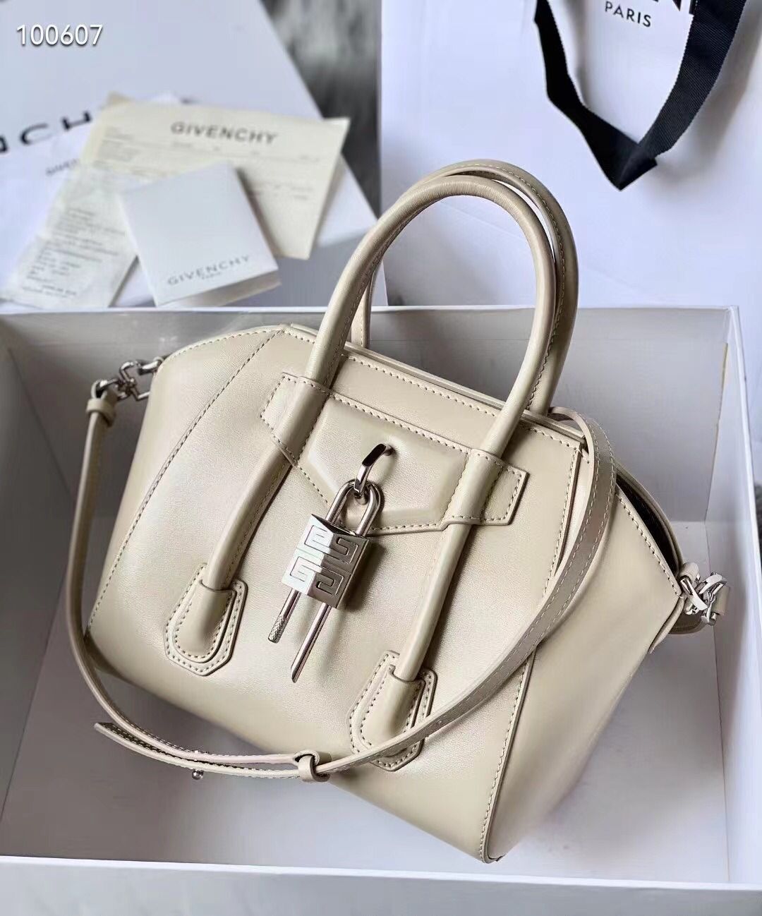 Givenchy Grained Original Calfskin Small Antigona Bag BB0512 Off White