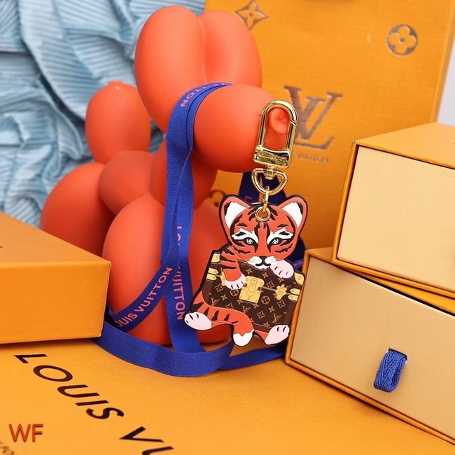 Louis Vuitton CHARM AND KEY HOLDER M00364