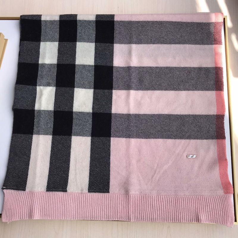 Burberry Scarf B00279