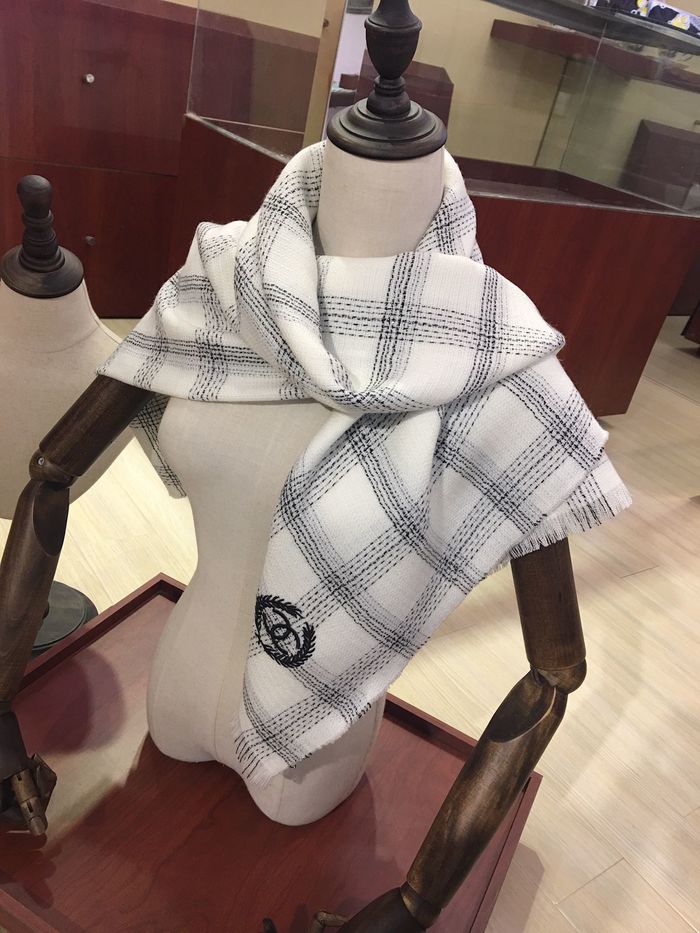 Chanel Scarf CA00232