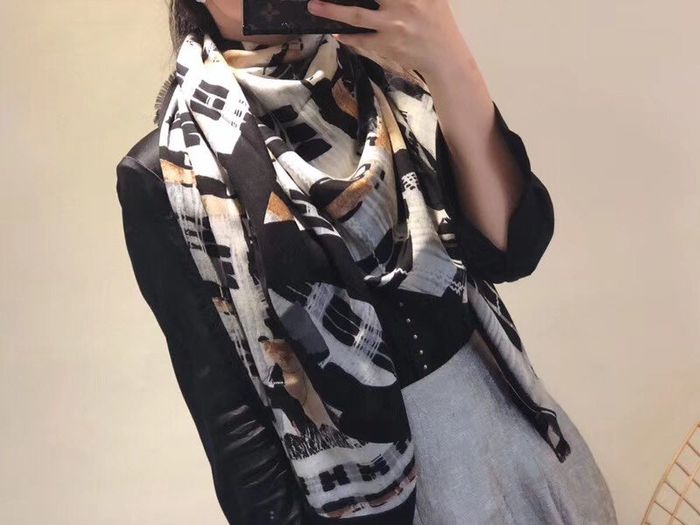 Chanel Scarf CA00258