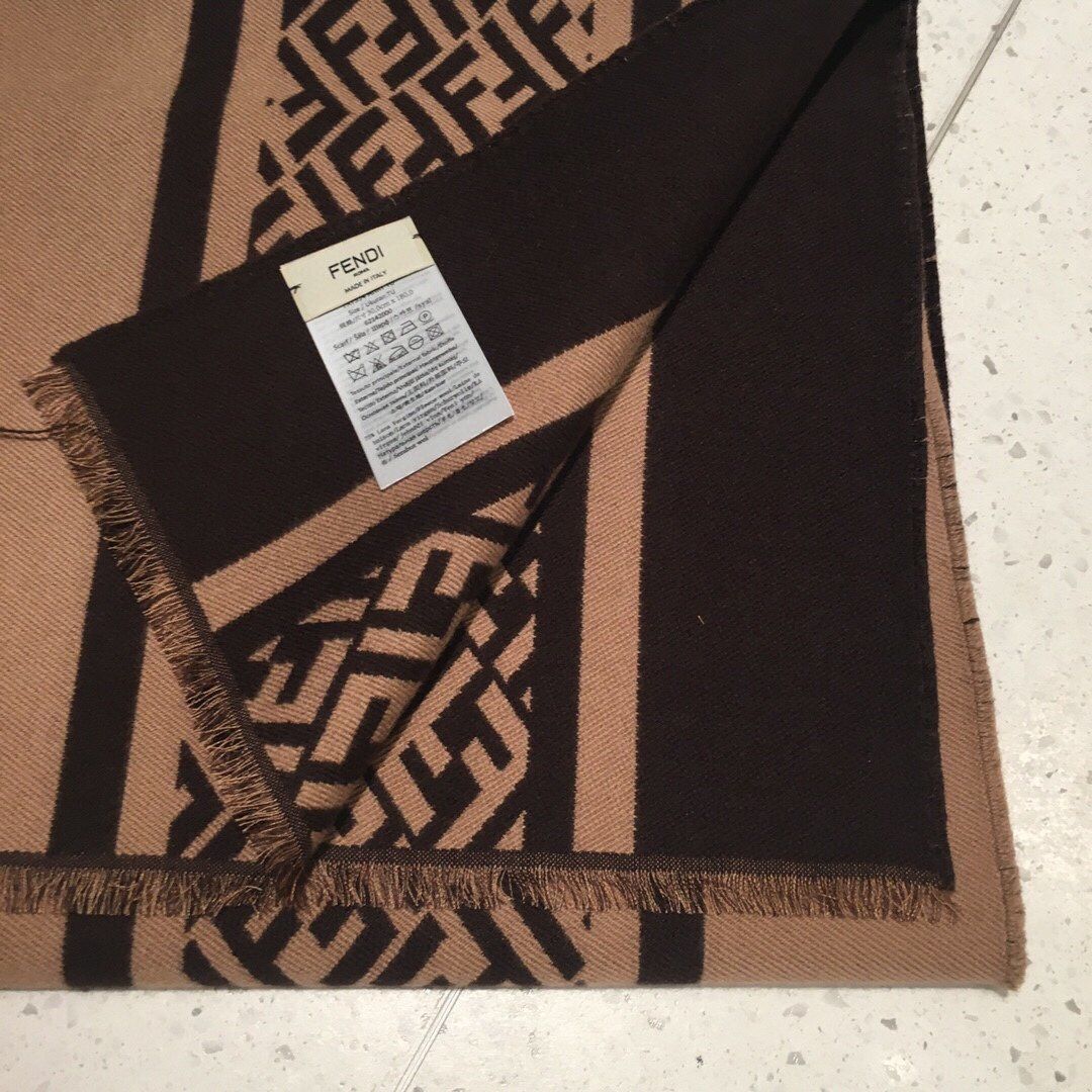 Fendi Scarf F00011