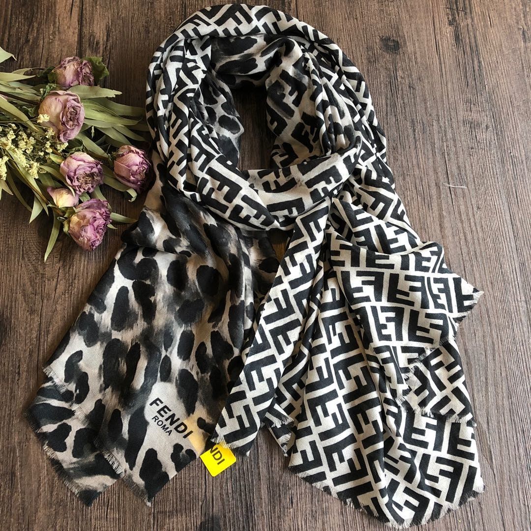 Fendi Scarf F00024