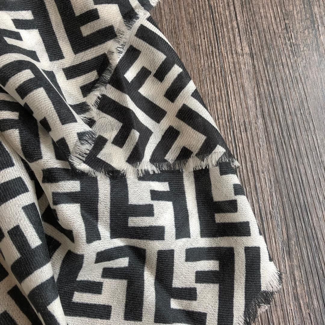 Fendi Scarf F00024