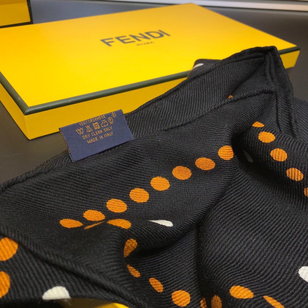 Fendi Scarf F00030