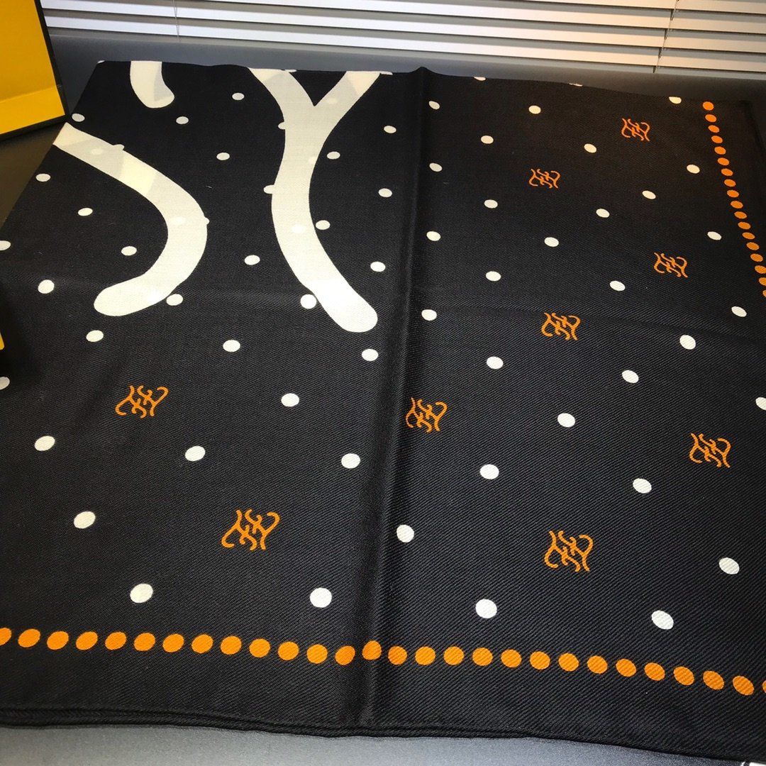 Fendi Scarf F00030