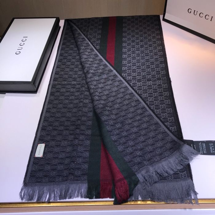 Gucci Scarf G00102