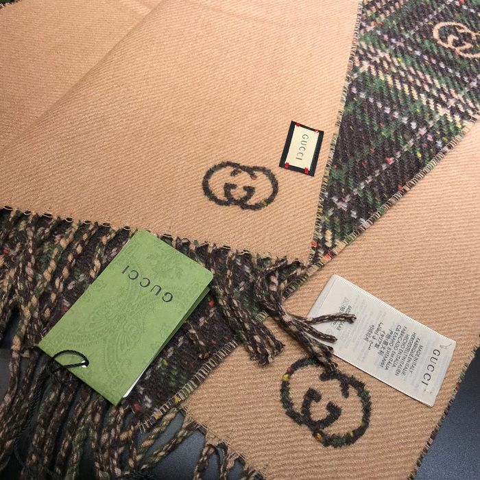 Gucci Scarf G00107