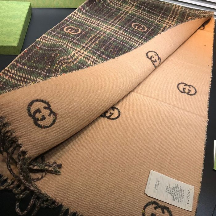 Gucci Scarf G00107