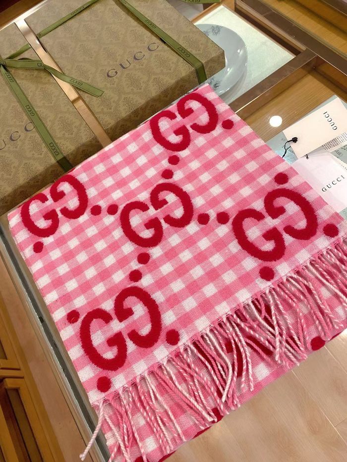 Gucci Scarf G00108