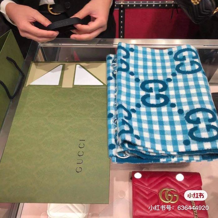 Gucci Scarf G00109