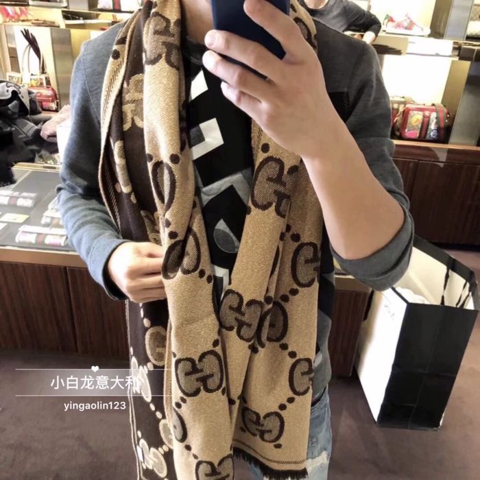 Gucci Scarf G00113