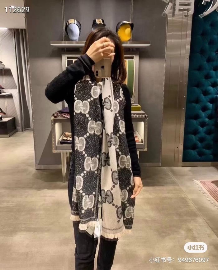 Gucci Scarf G00114