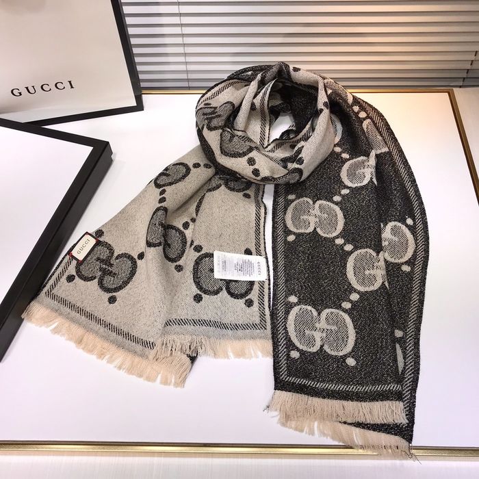 Gucci Scarf G00114