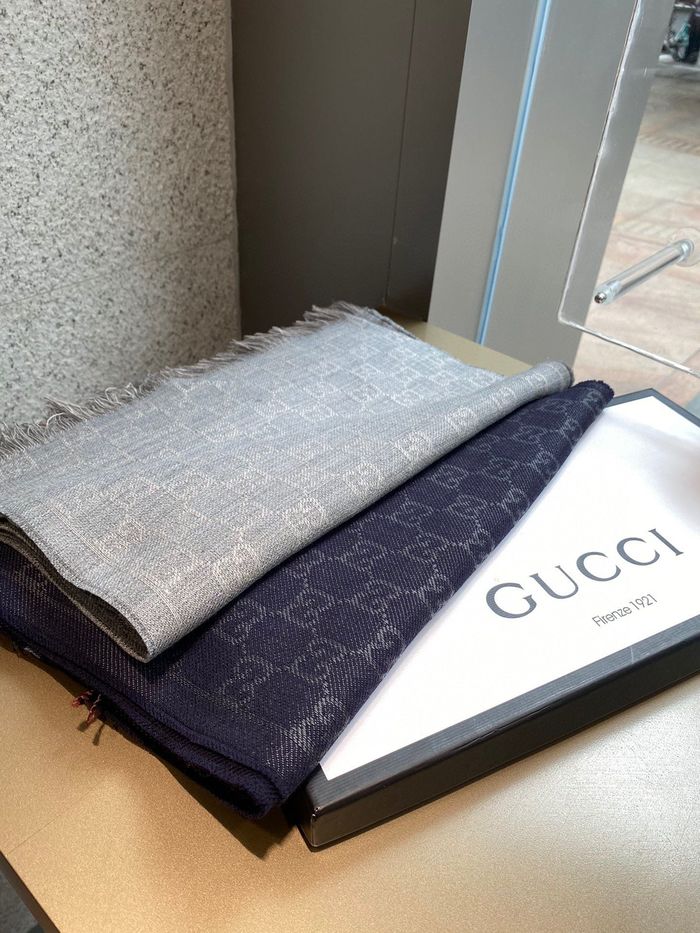 Gucci Scarf G00120