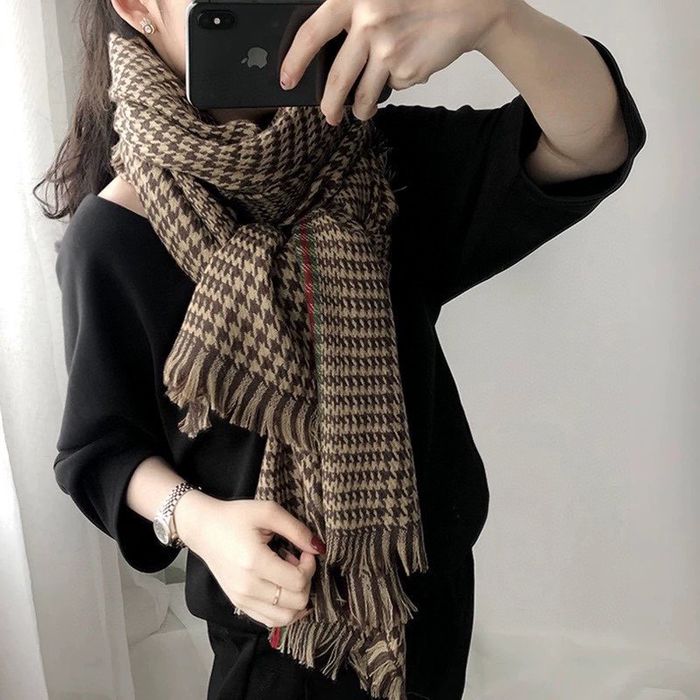 Gucci Scarf G00124