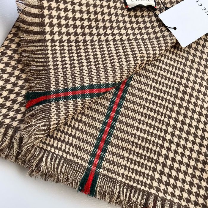 Gucci Scarf G00124