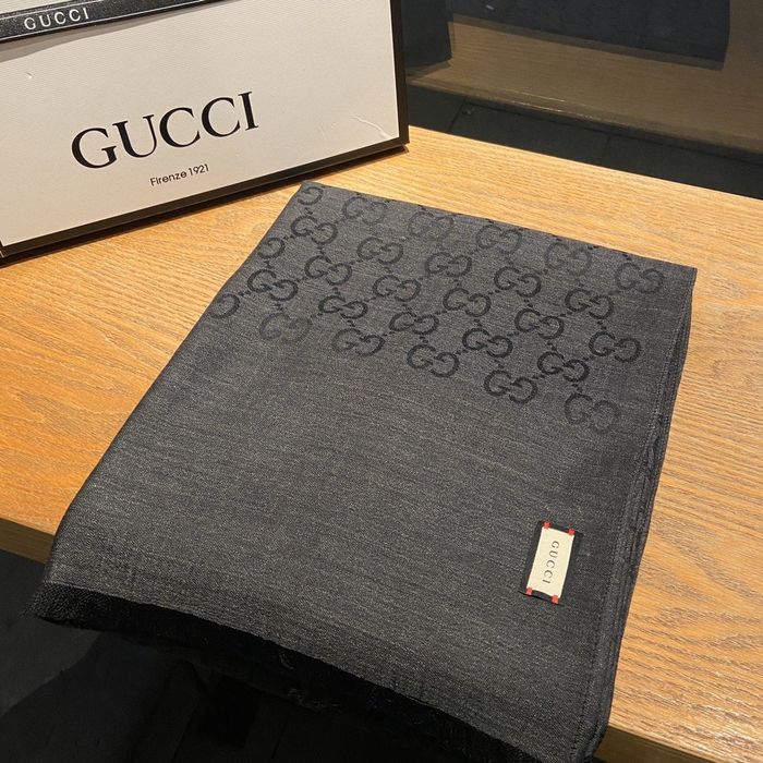 Gucci Scarf G00126