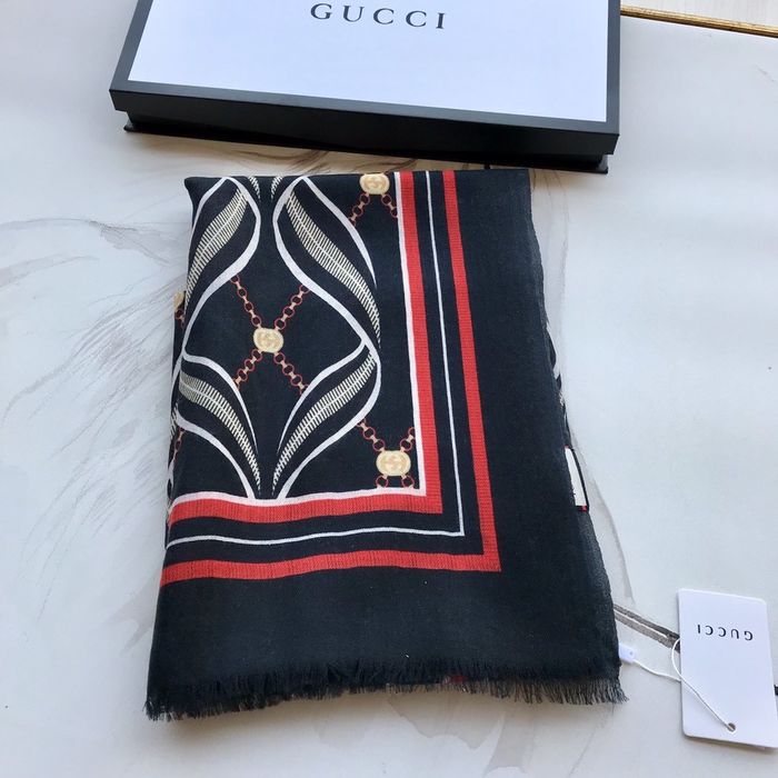 Gucci Scarf G00129