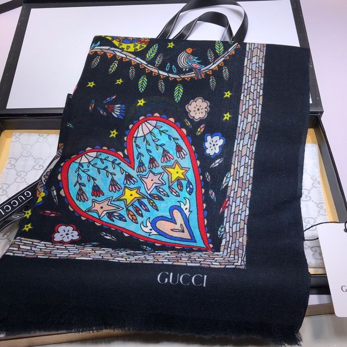 Gucci Scarf G00130