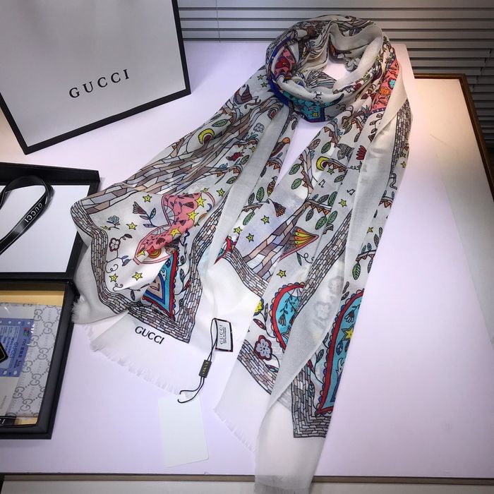 Gucci Scarf G00131