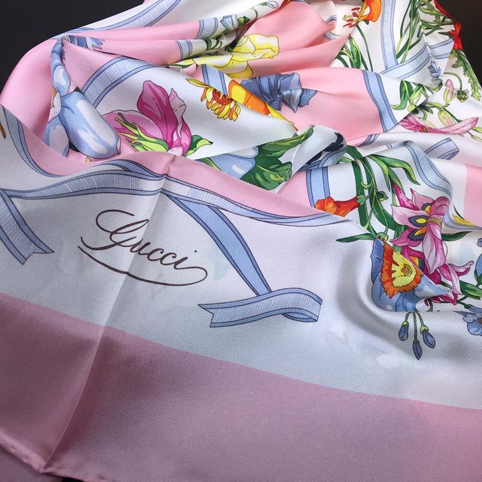 Gucci Scarf G00134