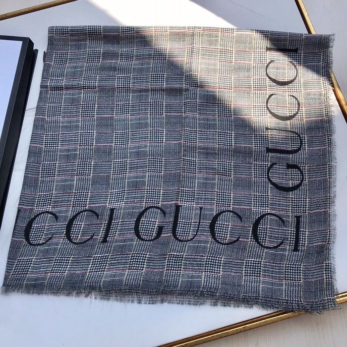 Gucci Scarf G00137