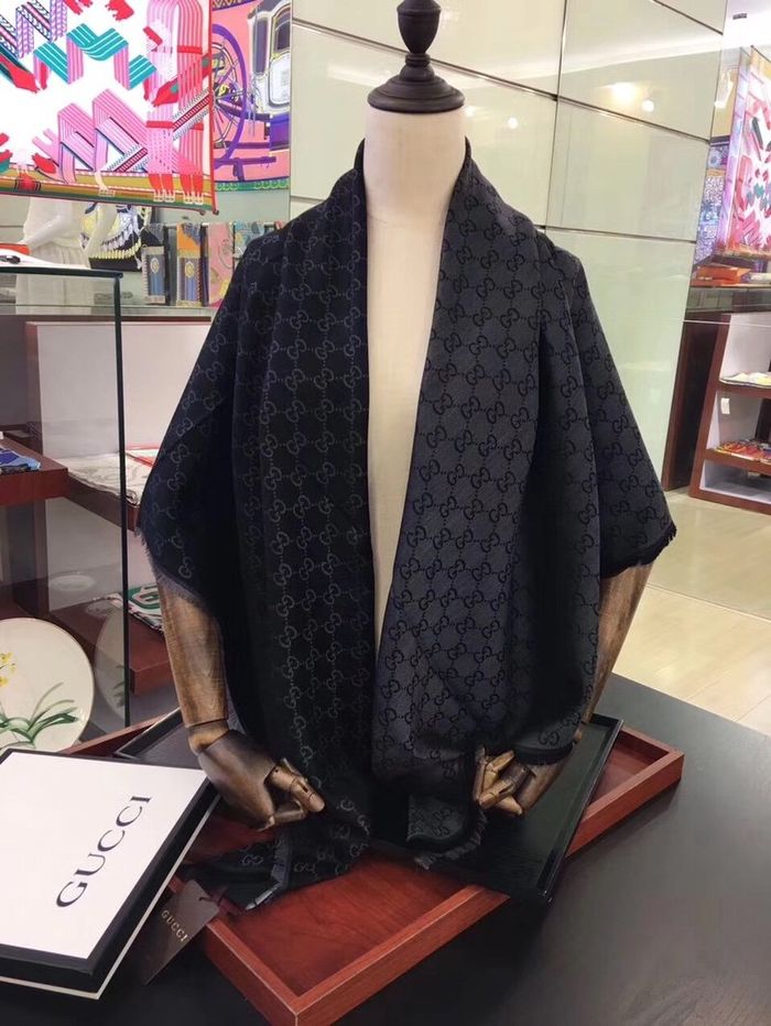 Gucci Scarf G00140