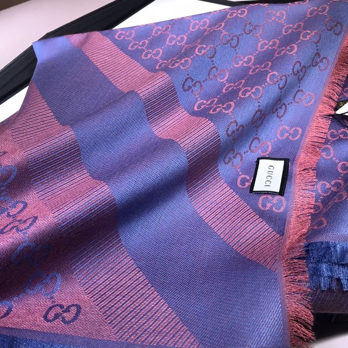 Gucci Scarf G00142